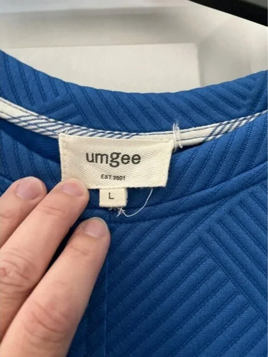 Women’s Blue & White Striped Sleeveless Dress with pockets - Picture 2 of 3